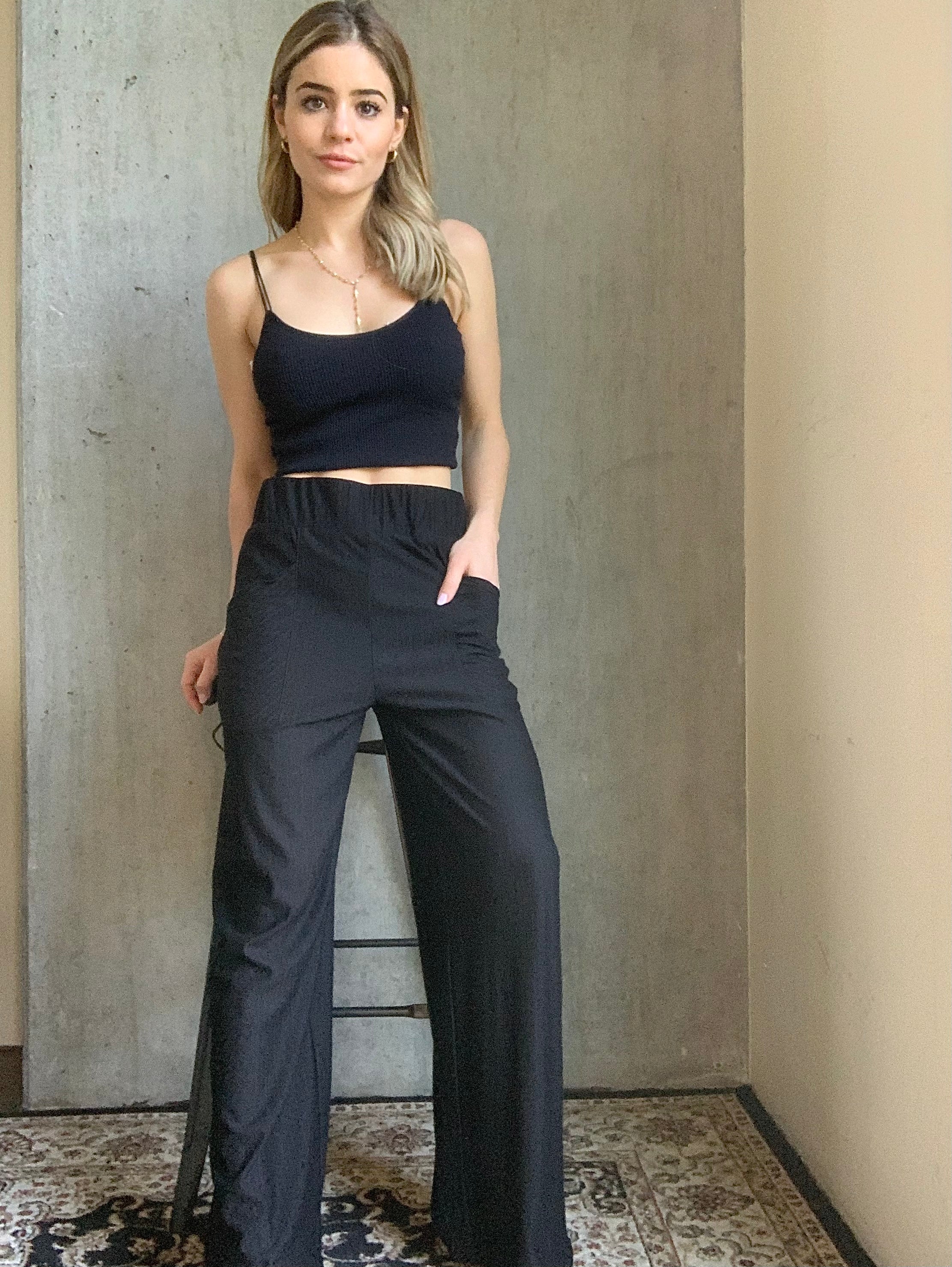 7 Easy and Chic Ways to Wear Black Trousers This Spring | Who What Wear UK